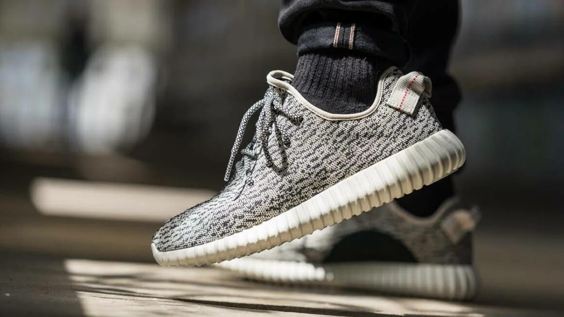 Adidas yeezy boost купить. Adidas Yeezy Boost 350. Adidas Yeezy Boost 350 v1. Adidas Yeezy 350 v1. Adidas Yeezy Boost 1.