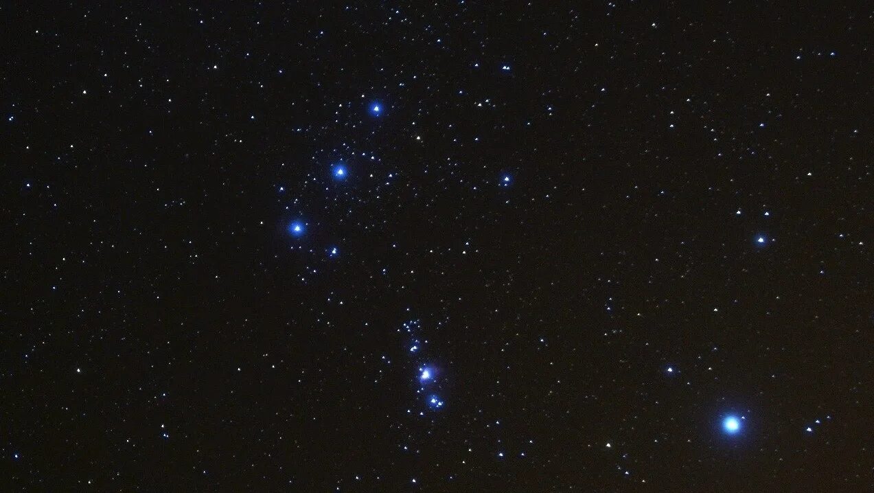 31 созвездие. Пояс Ориона Созвездие астеризм. Созвездие Ориона Альнитак. Созвездие Орион пояс Ориона. Звезда Альнитак в созвездии Ориона.