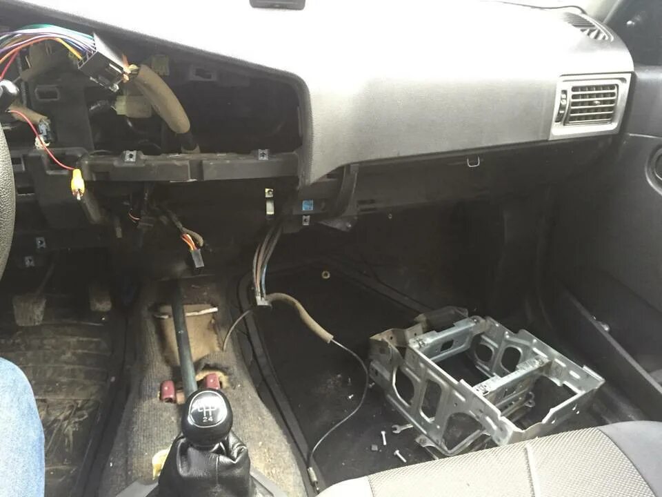 Transit mk2 торпеда. 4 с100. Как добраться до печки радиатора патрол 60. Как добраться до печки. Печка на дэу нексию 150.