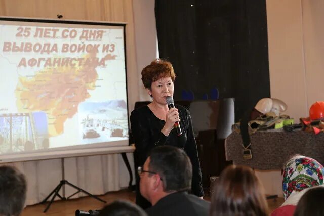 директор астраханской школы