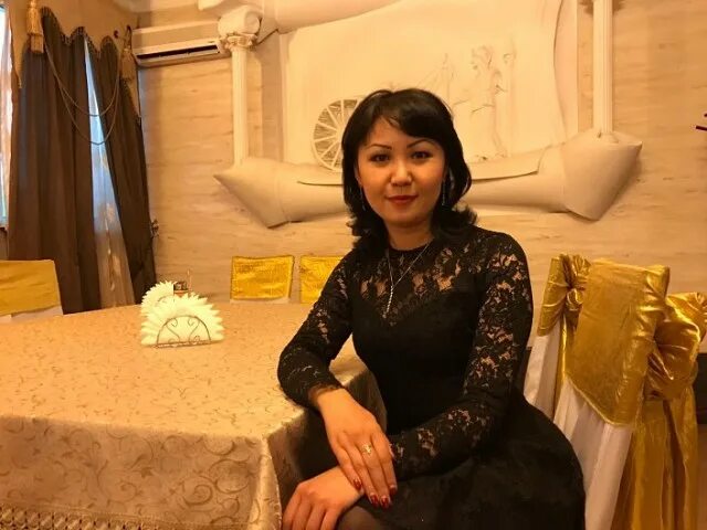 Взрослые казахские женщины. Казахстан женщина 50 лет. Женщины Казахстана 40 лет. Женщины казашки 40 лет. Домашние зрелые казашки