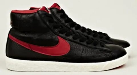 Tm black red