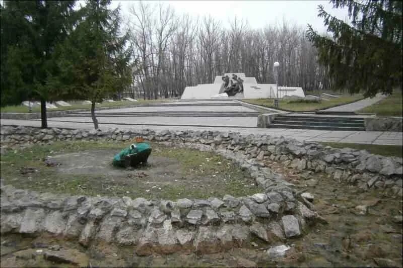 Парк памяти белгород. Парк памяти Гагарина Белгород. Парка «памяти» в городе Белгороде. Парк в Ростове.