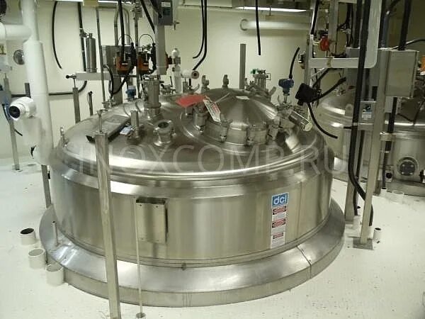 Биореактор промышленный. Оборудование фармацевтического производства. Аппарат с мешалкой в хим промышленности. Реактор гомогенизатор. Реактор ферментер.