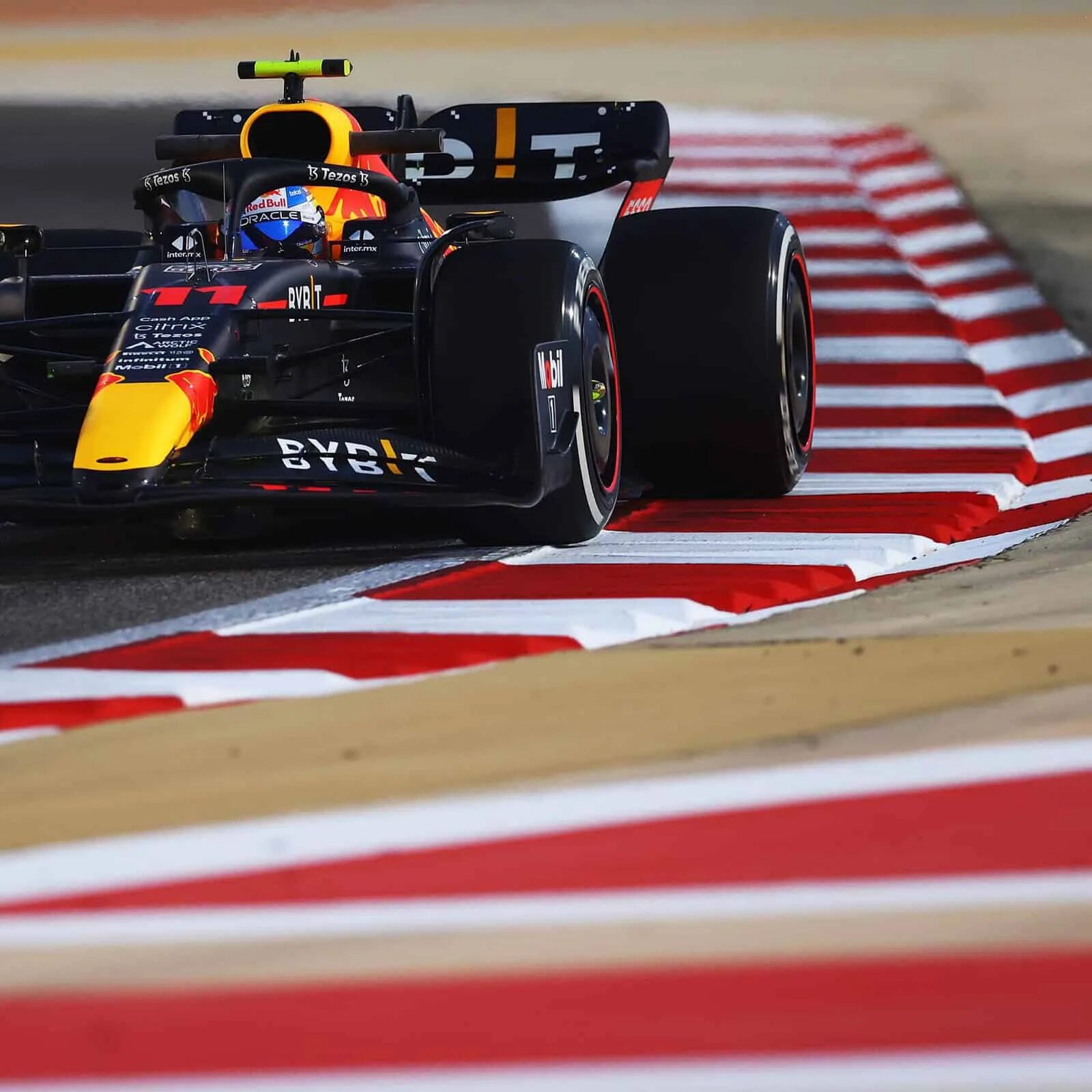 R b 2025. F1 red bull машина 2025. f1 2025 red bull rb18. red bull f1 rb18. rb 18 red bull 2025.
