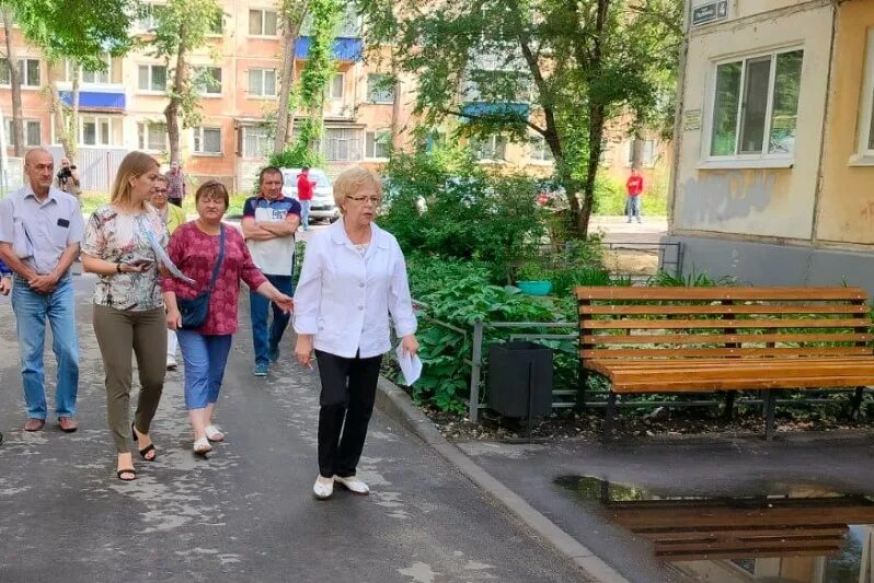 Наш двор ульяновск. Праздник двора Ульяновск. Благоустроенные дворы СПБ 2023. Двор Ульяновский 8 новый город. Комфортная среда.