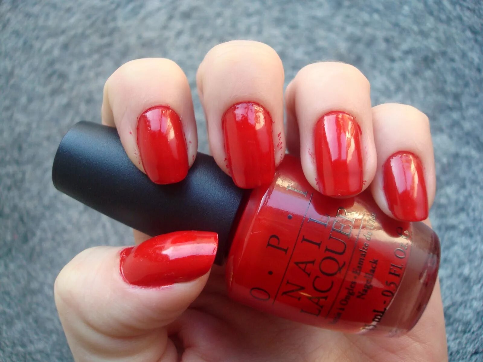 Лак желейный. OPI big Apple Red. Red Apple лак OPI. OPI лак для ногтей Apple Red. Big Apple Red 6300 лак.