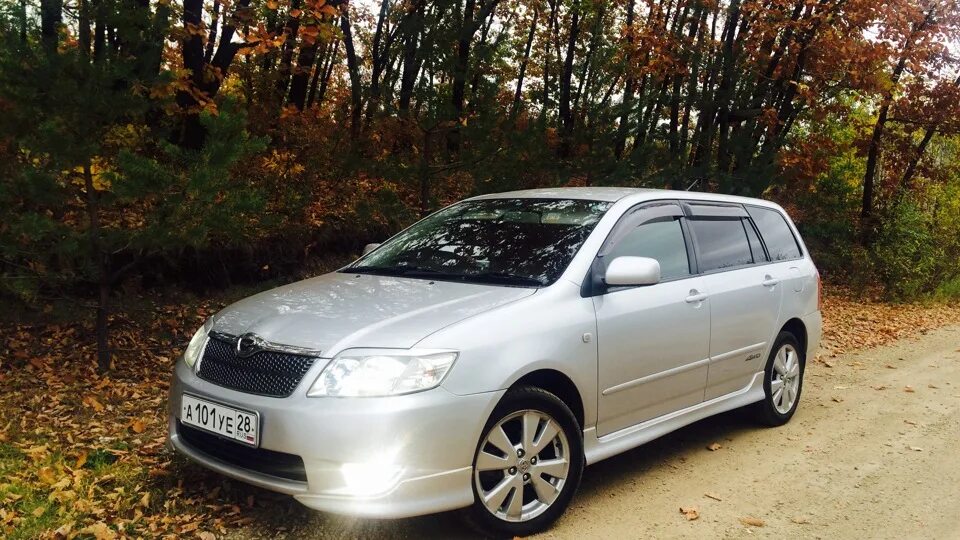 Тойота Королла Филдер 2005. Toyota Corolla Fielder 2005. Тойота Филдер 2005. Филдер машина 2005. Купить филдер омск