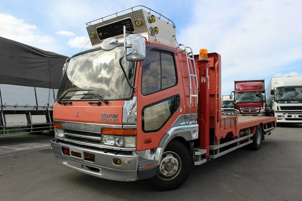 Манипуляторы митсубиси. Мицубиси Fuso Fighter. Mitsubishi Fuso Fighter fk618j. Mitsubishi Fuso Fighter 6x4. Эвакуатор Мицубиси Фусо.