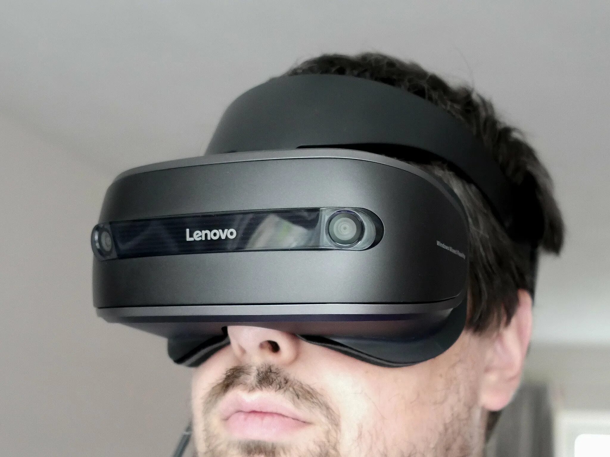 Шлем вр windows mixed reality. Шлем виртуальной реальности lenovo mirage solo. Vr контроллер lenovo. Lenovo vr шлем. Lenovo explorer windows mixed reality headset.