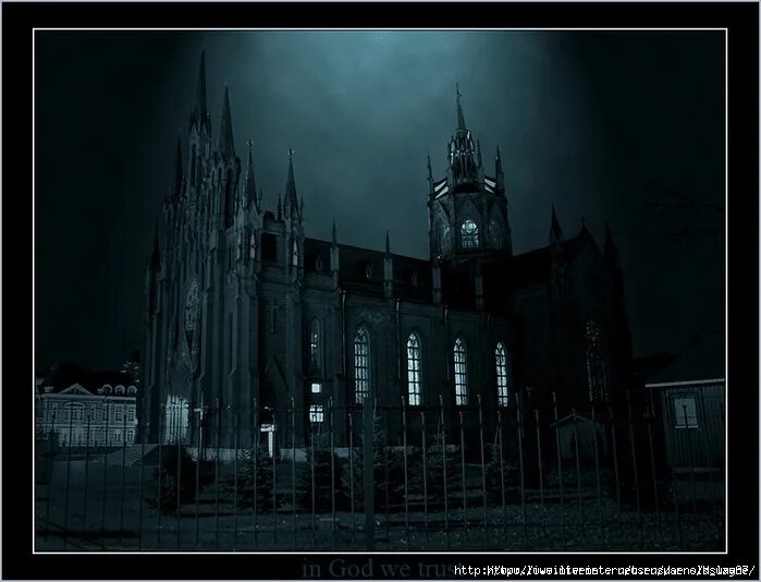 Dark hear. Готика архитектура Готический замок. Мрачный Готический замок. Мрачный Готический город.