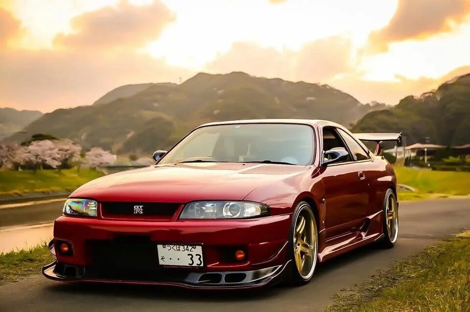 Gtr r33. Nissan Skyline GTR r33. Ниссан ГТР 33. Nissan Skyline GTR 33. Nissan Skyline r33 Сток.