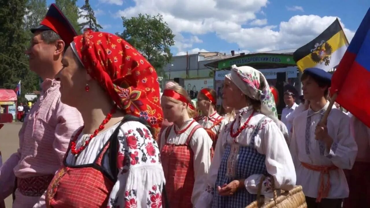 Фестиваль национальных культур «вместе Вятка». Традиции народов Кировской области. Народности Кировской обл. Дом дружбы народов Кировской области. Народы кировской области