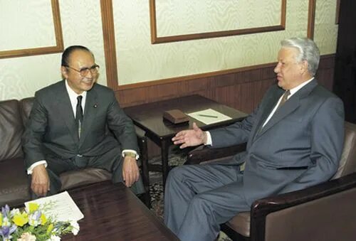 Воспоминания посла. Посол Японии Сумио Эдамура. Ельцин в Японии. Россия и Япония отношения 1990е. Ельцин и японцы.