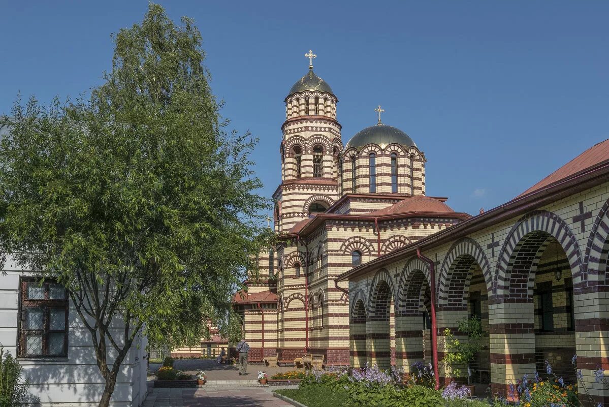 Николо-малицкий монастырь тверь. Монастырь николо малица тверь. Малицкий мужской монастырь. Николаевский малицкий монастырь. Николо малицкий мужской монастырь тверь.