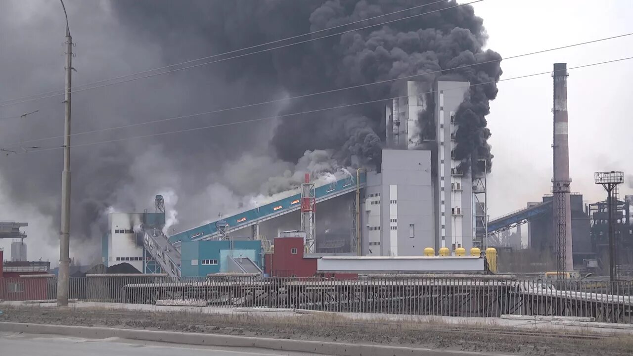 Взорвали завод в липецке. Металлургический завод Липецк. Завод НЛМК Липецк. Коксохим Липецк НЛМК. Коксохимический цех НЛМК Липецк.