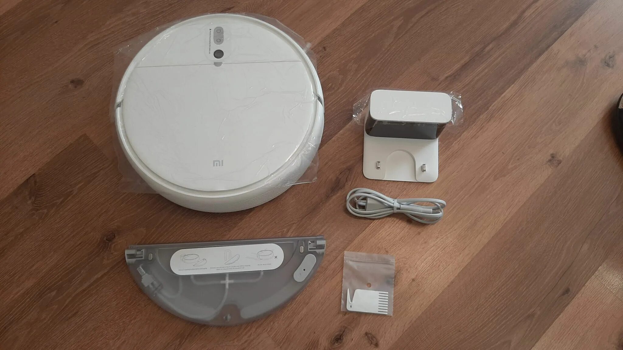 Vacuum mop аккумулятор купить. Пылесос Xiaomi g1 Robot Vacuum комплектация. Skv4093gl робот пылесос. Пылесос Xiaomi Robot Vacuum-Mop 2s. Xiaomi mi Robot Vacuum Mop комплектация.