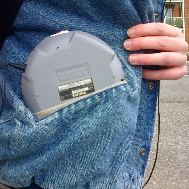 сейчас никого не удивишь. сейчас никого не удивишь. продолжайте я заинтригован. удивляй мем. школьные столовые прикол.