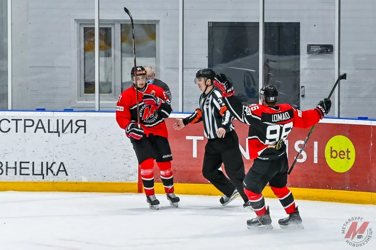 Металлург горняк счет. Адмирал металлург нк 2016. Металлург горняк. Металлург 2021. Металлург горняк.