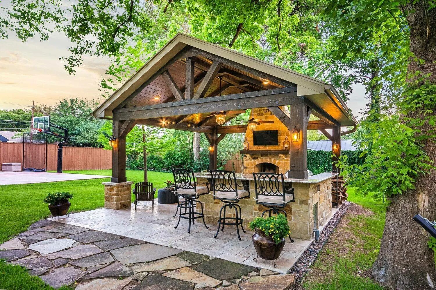 Беседки стр. Пергола патио с мангалом. Беседка брусовая Gazebos. Беседка газебо современная. Летняя кухня патио терраса беседка.