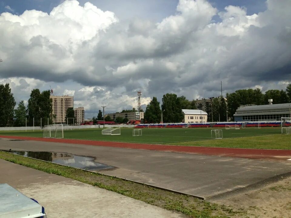 Стадион кировск. Кировск стадион Морозова. Стадион г Кировск Ленинградской области. Стадион в Кировске Ленинградской области. Стадион имени Морозова в Кировске.