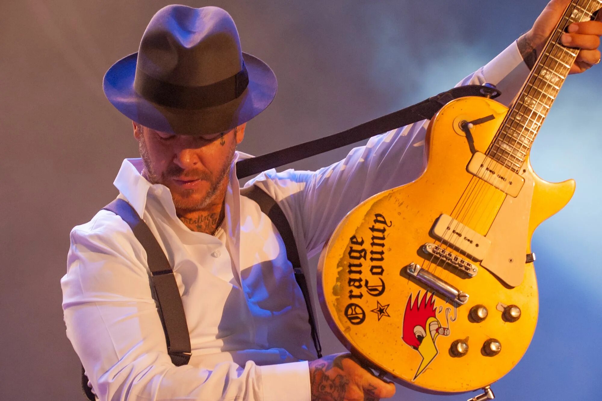 Mike музыка. Майк Несс. Mike Ness фото. Social Distortion Mike Ness. Mike Ness Guitar.