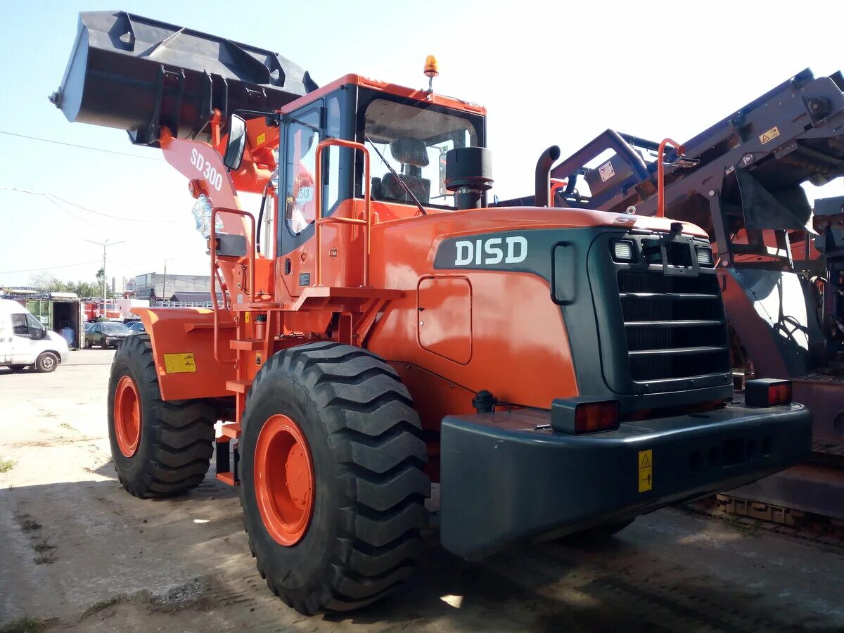 Сд 300. Погрузчик DISD sd300. Фронтальный погрузчик Doosan sd300. Doosan DISD 300. SD 300 фронтальный погрузчик.