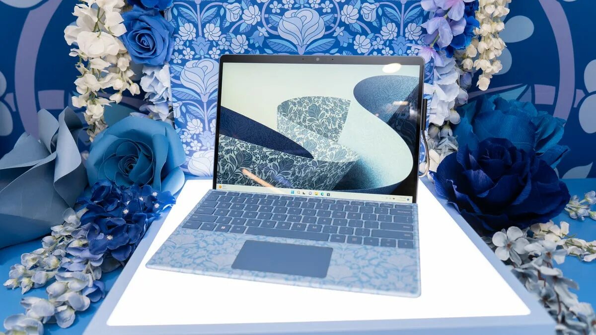 Surface pro 9 обзор. Surface pro 9. surface pro 9 зеленый. ремонтопригодность планшета microsoft surface pro 8. microsoft surface flowers.