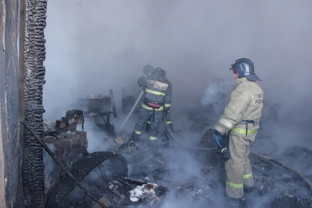 Пожар. Пожар в Хабаровской области 2022. Пожар МЧС Хабаровск. Пожары в Хабаровском крае 2021. Хабаровск сгорели