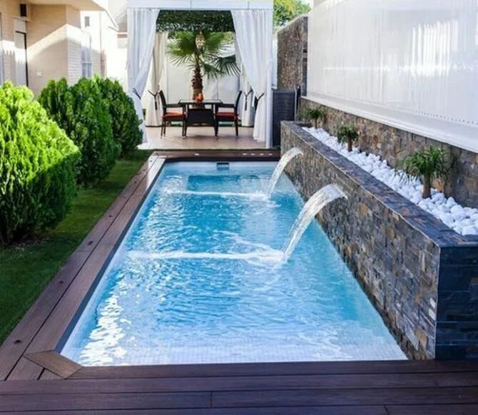 Lisas pool. Lisas pool