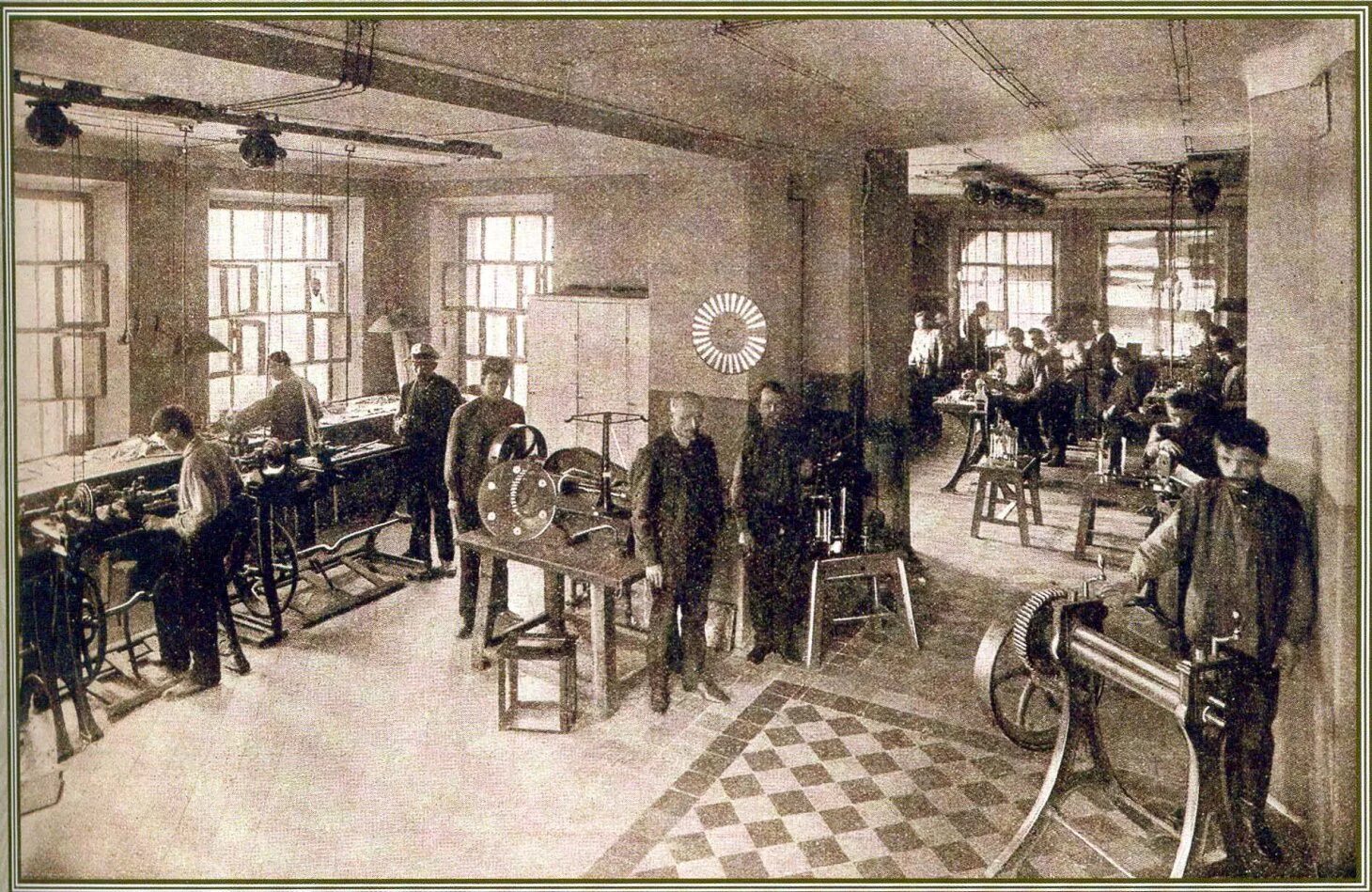 Училища 19 века в России. Фабрики в России 19 век Петербург.