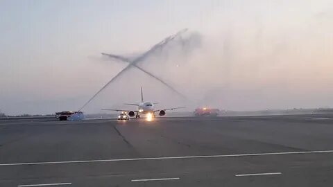 Сегодня утром самолет