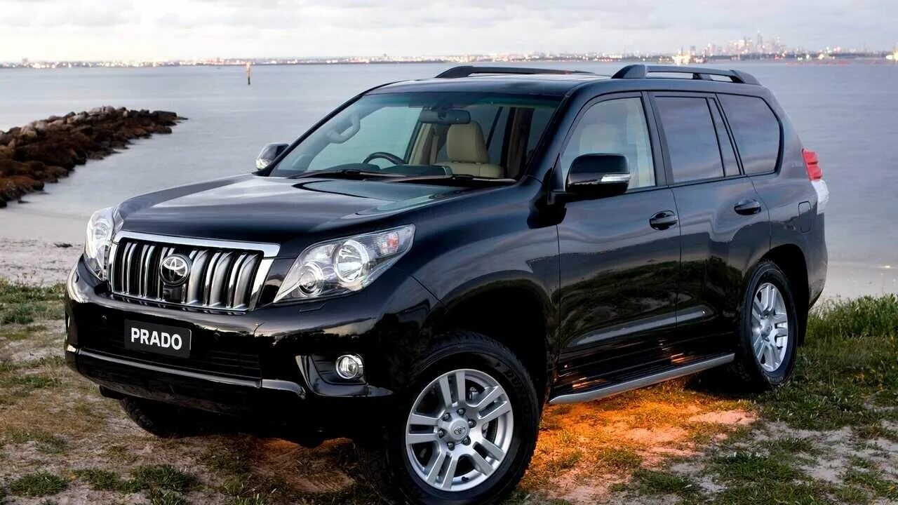 Б у тойота 150. Toyota Land Cruiser Prado 150. Toyota Land Cruiser Prado 300. Тойота ленд Крузе Прадо. Тайота Лан Грузер Прада.