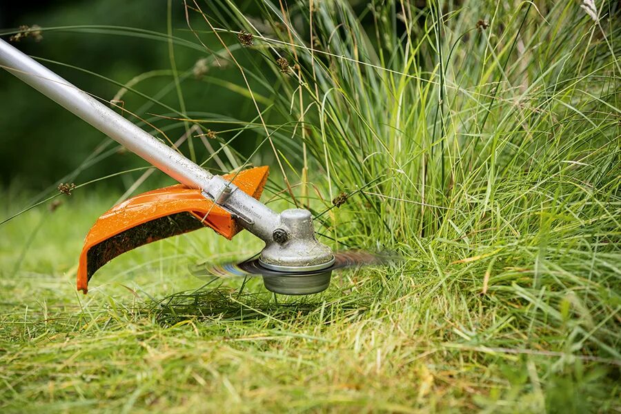 Маленький триммер для травы для скашивания. Диск для травы Stihl. Триммер для покоса травы - ps120. Триммерная головка Stihl DUROCUT. Косилка штиль FS 130.