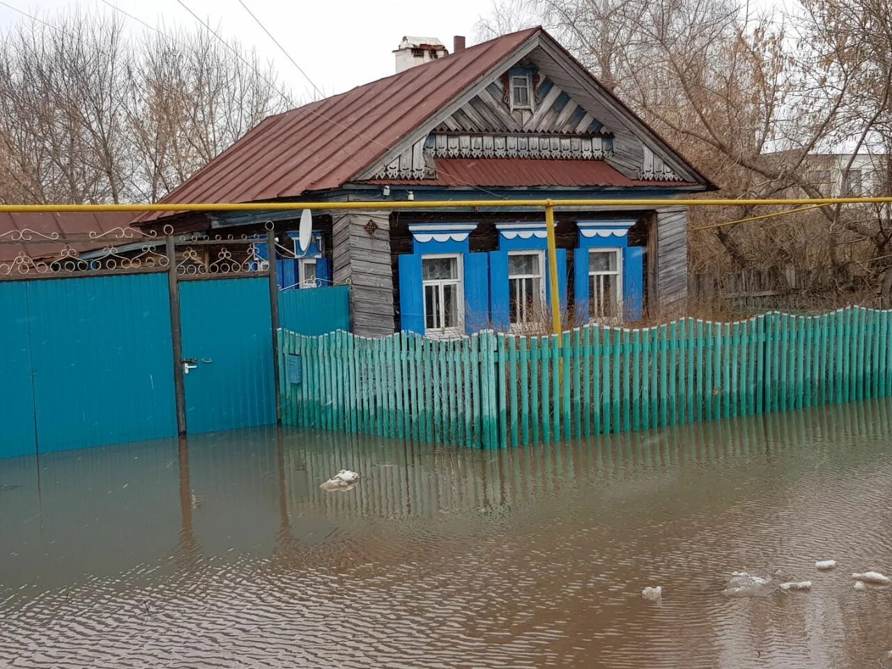 Обстановка в татарстане. Татарское Танаево. Татарское Танаево Зеленодольского района. Паводок Татарстан. Наводнение в Татарстане.