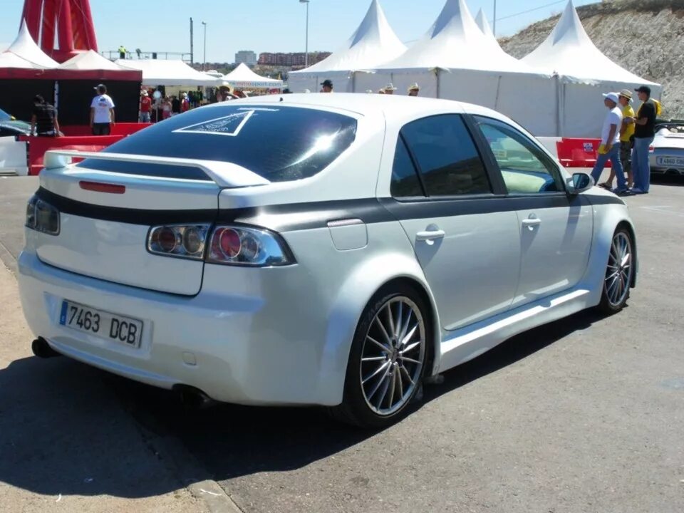 Тюнинг лагуны. Renault laguna ii tuning. рено лагуна 2 обвес. рено лагуна 2 стайлинг. laguna 2 тюнинг.