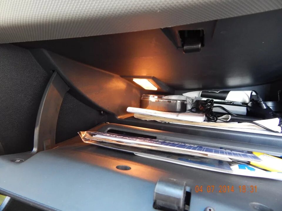 Как снять крышку бардачка рено дастер Sarma-Auto.ru