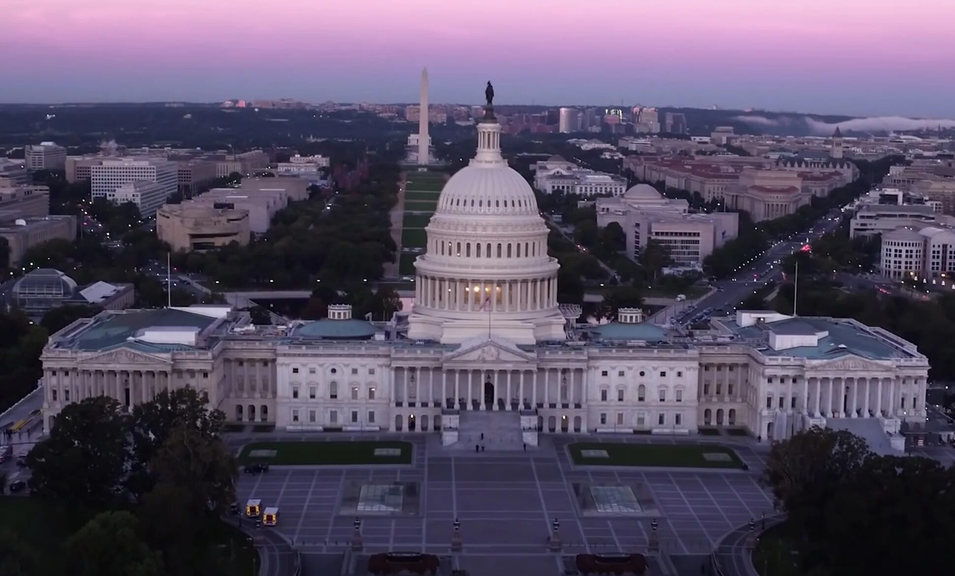 Capital of columbia. Капитолий Вашингтон. Капитоль США. Капитолий Вашингтон высота здания.