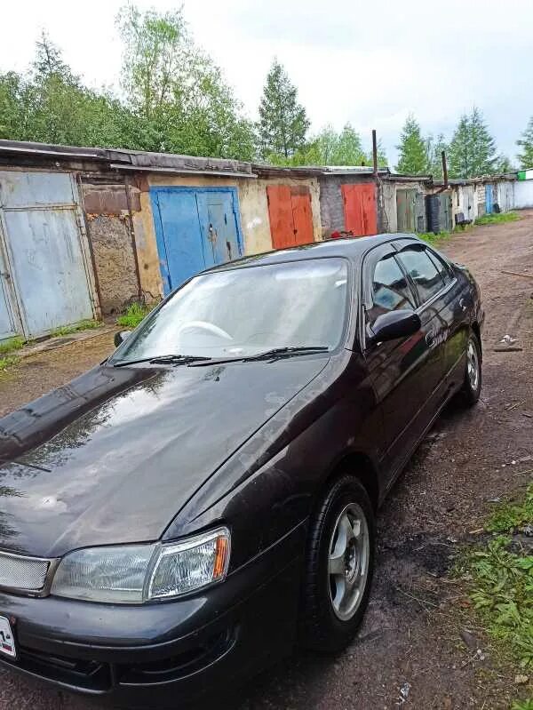 Корона 93 год. Корона 1993 года. Toyota Corona 1993 интерьер. Вставка задняя Тойота корона 1993. Радиатор klg20131024 Тойота корона 1993.