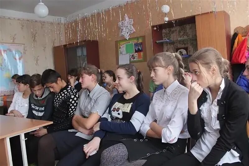 мбоу оош 7 старый оскол. моу сош 1 г петровска. основная общеобразовательная школа 7. школа 4 мурманск. школа 7 астрахань ахшарумова.