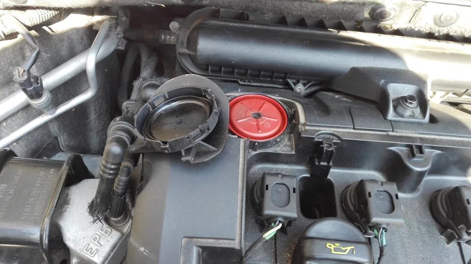 Замена клапанной крышки, Часть № 2 - Peugeot 508 (1G), 1,6 л, 2011 года поломка 