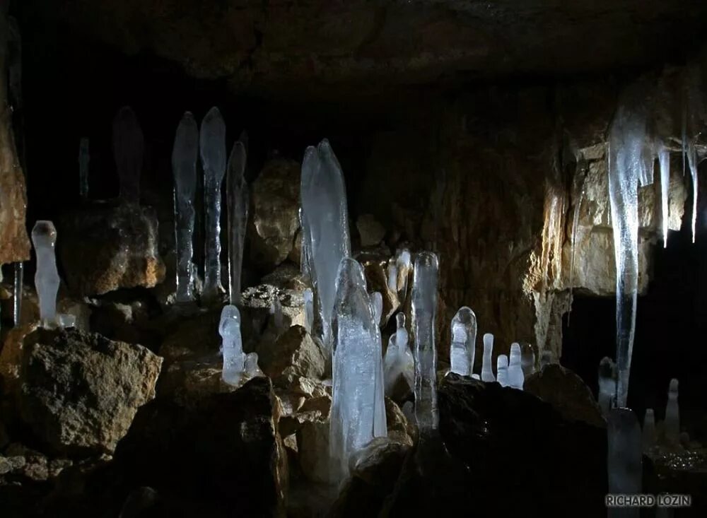 Ледяная пещера в старице. Ледяная пещера в старице. Старицкие каменоломни. Старица каменоломни. Старицкие пещеры тверь.