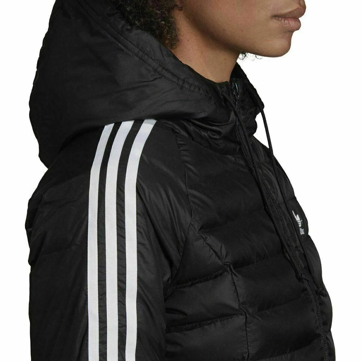 Черная куртка адидас. Куртка adidas Slim Jacket Black. Куртка адидас ed4736. Adidas Originals черный Jackets. Adidas Slim Jacket.