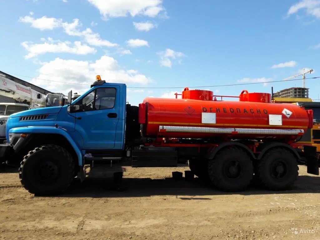 Автотопливозаправщик атз-10 урал-4320. Урал 4320 атз 12. Автотопливозаправщик урал 4320. Урал 4320 атмз 5. Топливозаправщик урал 4320.