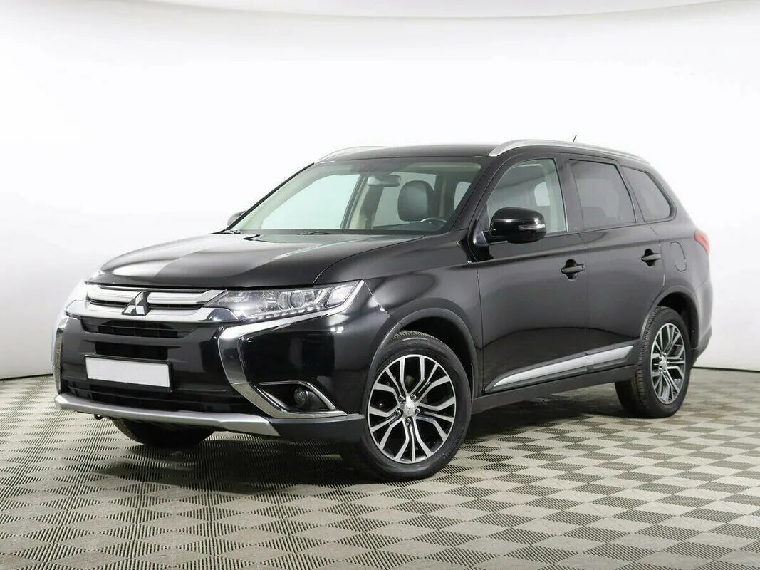 Mitsubishi outlander отзывы владельцев. Полностью черный Митсубиси Аутлендер 2015г. Mitsubishi Outlander отзывы. Митсубиси Аутлендер 2 поколения отзывы.