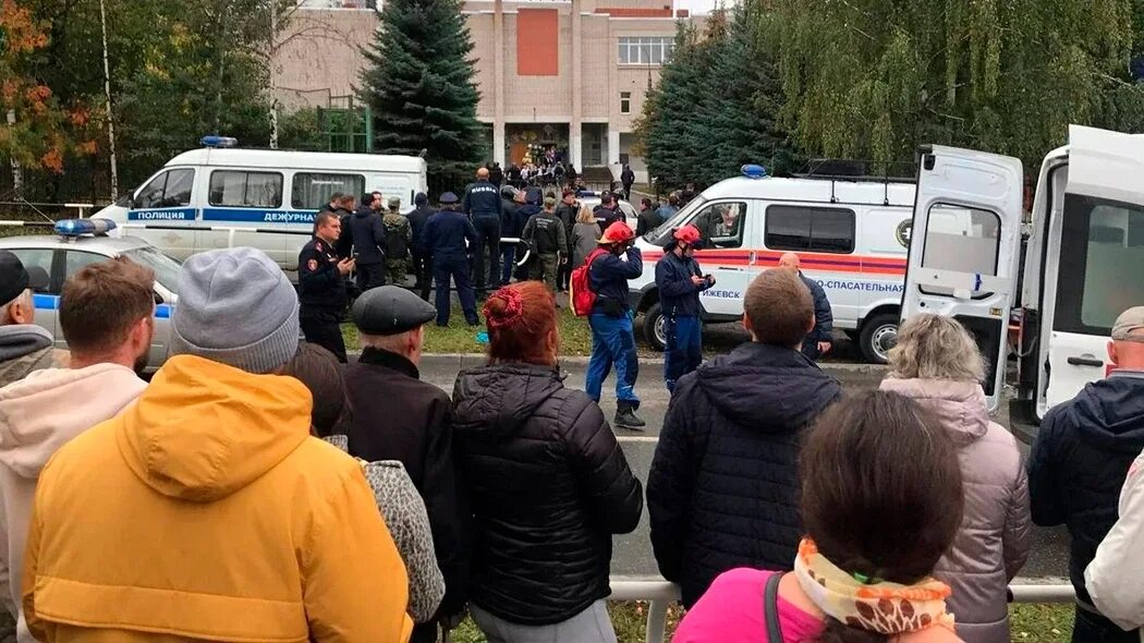 Сколько погибло в школе. Ижевск школа 88 стрельба. Ижевск стрельба в школе 2022. Трагедия в Ижевской школе.