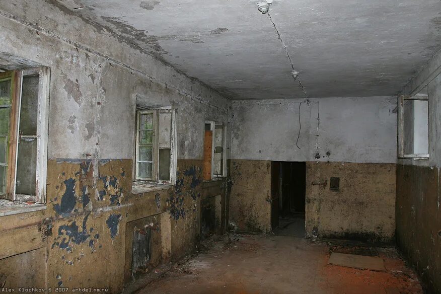 заброшеные полигоны томска. военный заброшенный полигон в чехове. парк заброшенной военной техники. заброшенный танк в лесу арт. заброшенные свалки московская область.