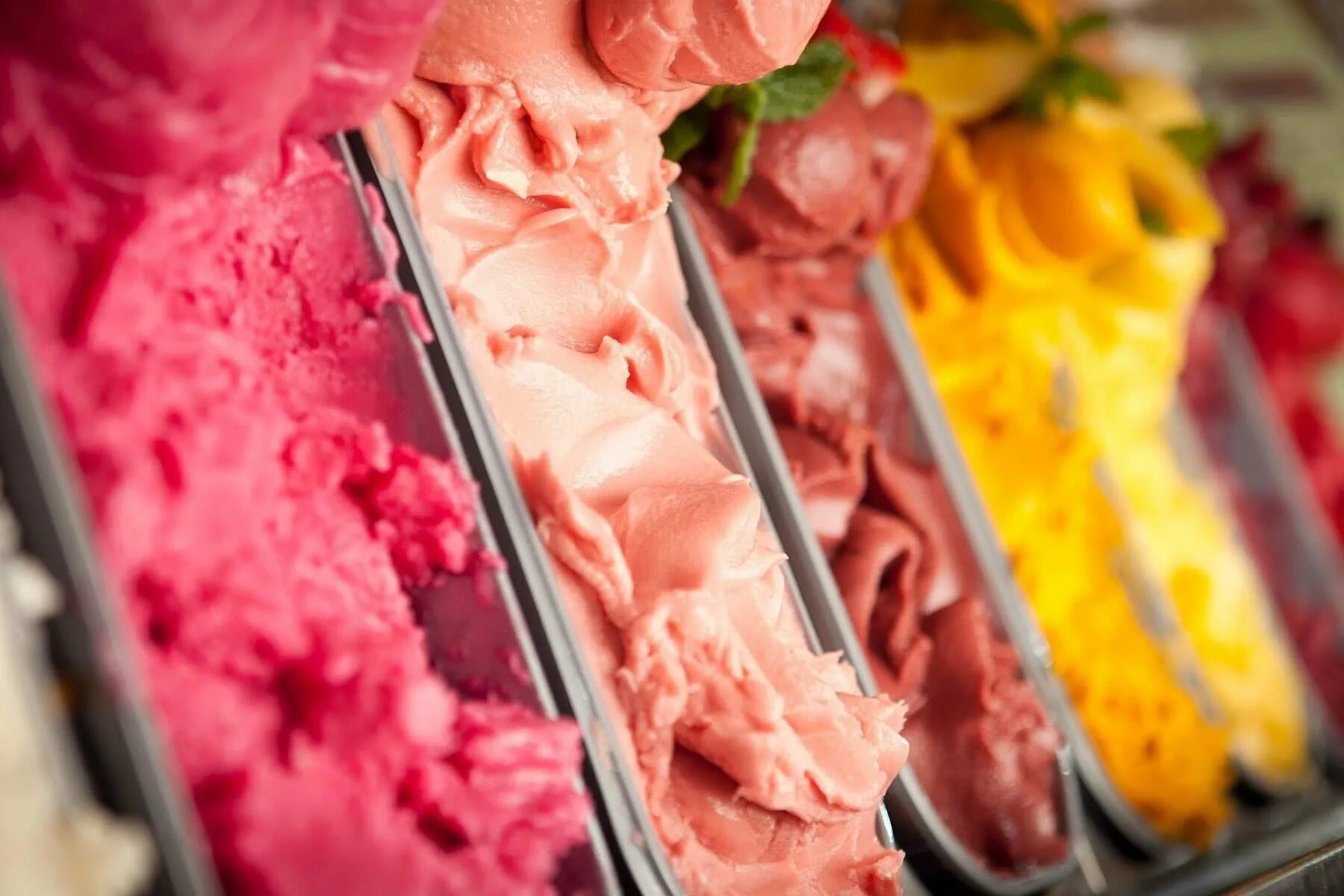 Джелатто. Итальянское мороженое gelato. Пломбир джелато. Джелато италия. Джелато италия.