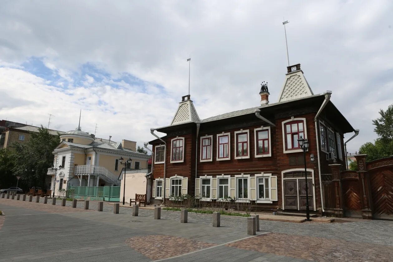 Г красноярск ул горького. Исторический квартал в красноярске на улице горького. Улица горького красноярск. Исторический квартал в красноярске на улице горького. Исторический квартал в красноярске на улице горького.