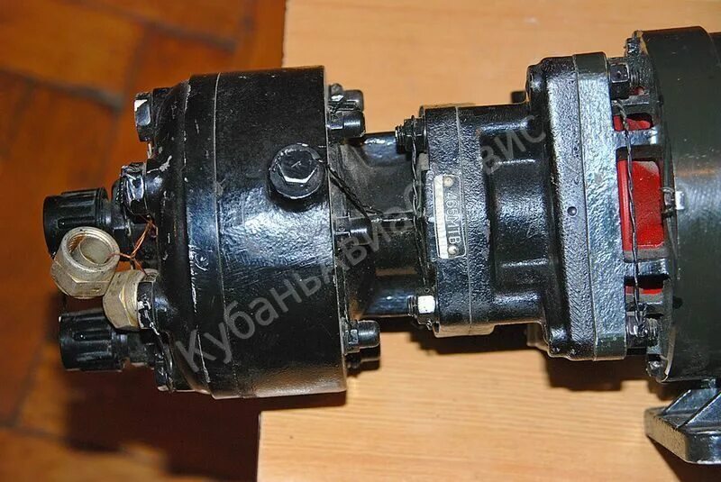Двигатель д-442 енисей. Д 465. Электроприводный гидравлический насос 465 а. 465д электроприводной насос. Насос нп-25.